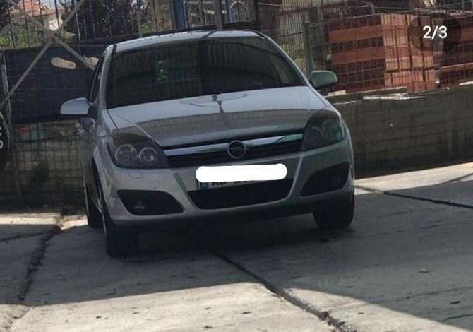 Jepet me qera makina Opel Astra per vetem 25 euro dita