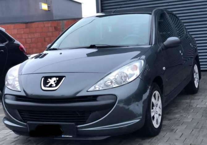 Noleggio Auto a Fier - 30 Euro