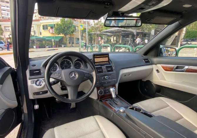 Noleggio Auto a Tirana - 45 Euro