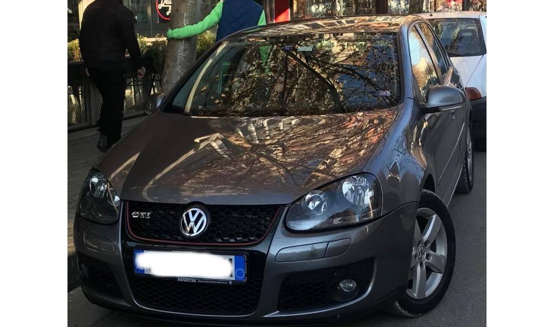 Jepet me qera Golf 5 duke filluar nga 30 euro dita
