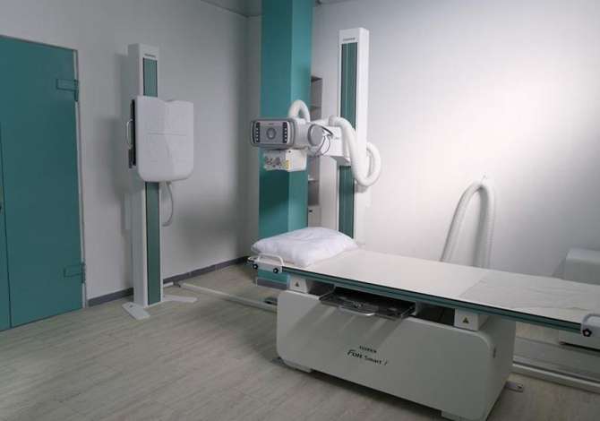 Qendra Diagnostike ofron sherbime si: Grafi konvencionale, Ekografi, konsulta Kardiologu, Gjinekologu, Pneumologu, Neurolog/EMG, Fizioterapi dhe Laborator analizash