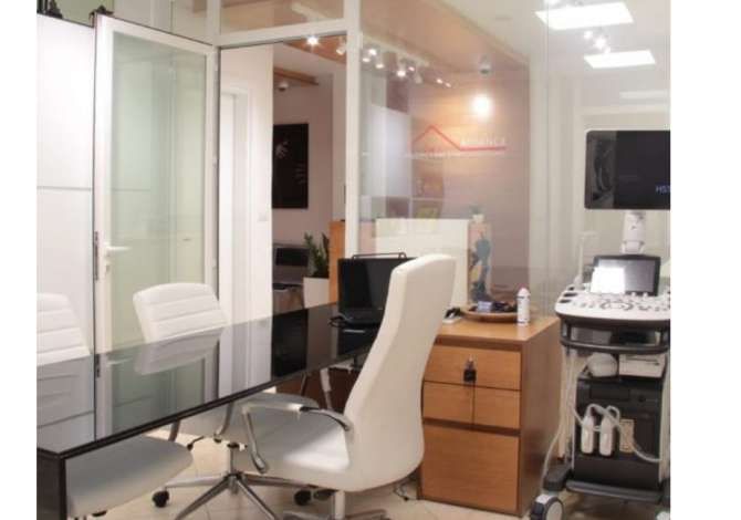 Klinike gjinekologjike dhe obstetrike , ekzaminime sipas moshave te shtatezanise deri ne kontrollin pas lindjes