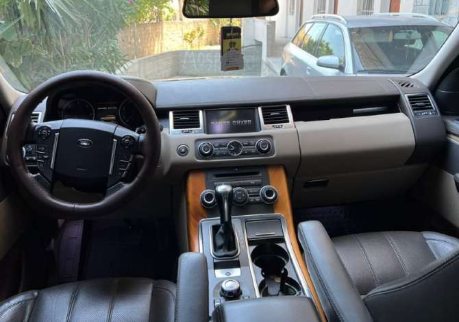 Jepet me qera Range Rover sport duke filluar nga 100 euro dita 