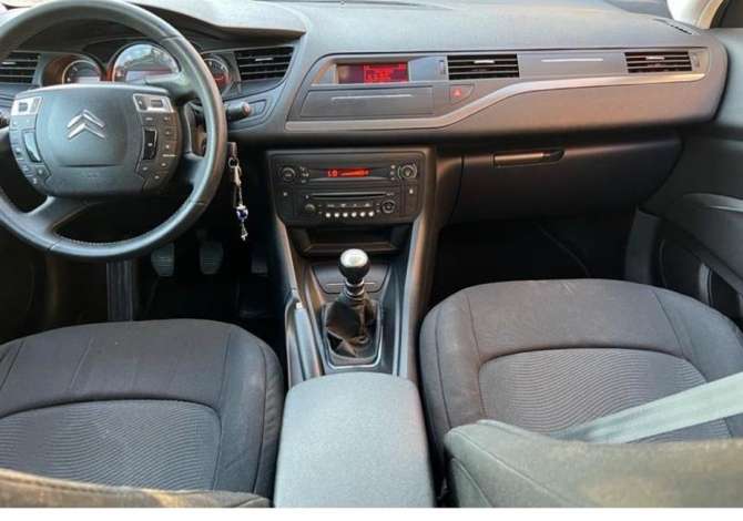  Jepet me qera Citroen C5 duke filluar nga 50 euro dita