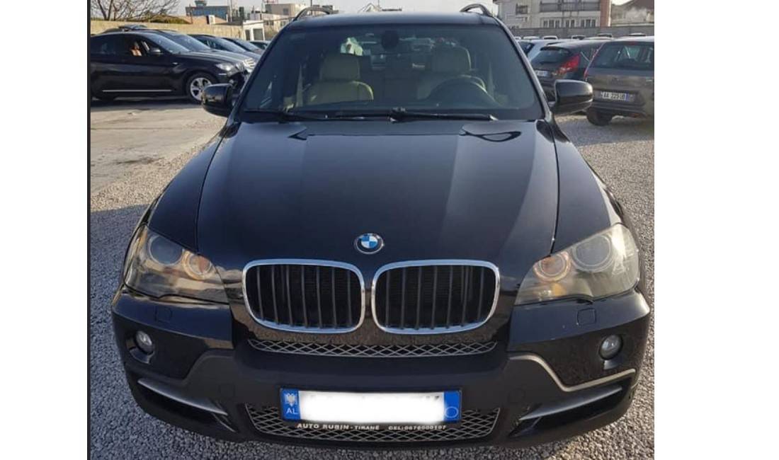  Jepet me qera BMW X5 duke filluar nga 90 euro dita 