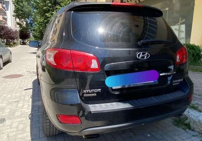 Jepet me qera Hyundai Santa Fe duke filluar nga 45 euro dita