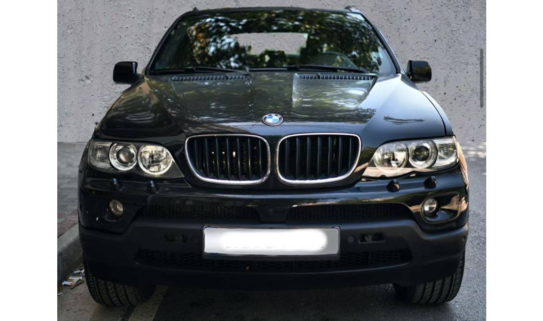 Jepet me qera BMW X5 duke filluar nga 70 euro dita