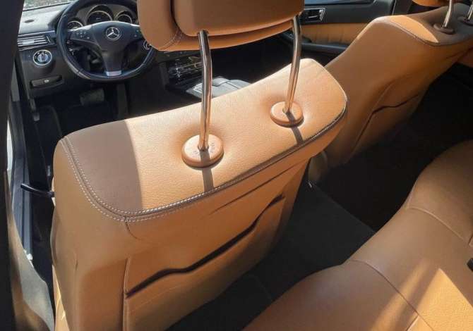 Jepet me qera Mercedes Benz E Class duke filluar nga 65 euro dita 