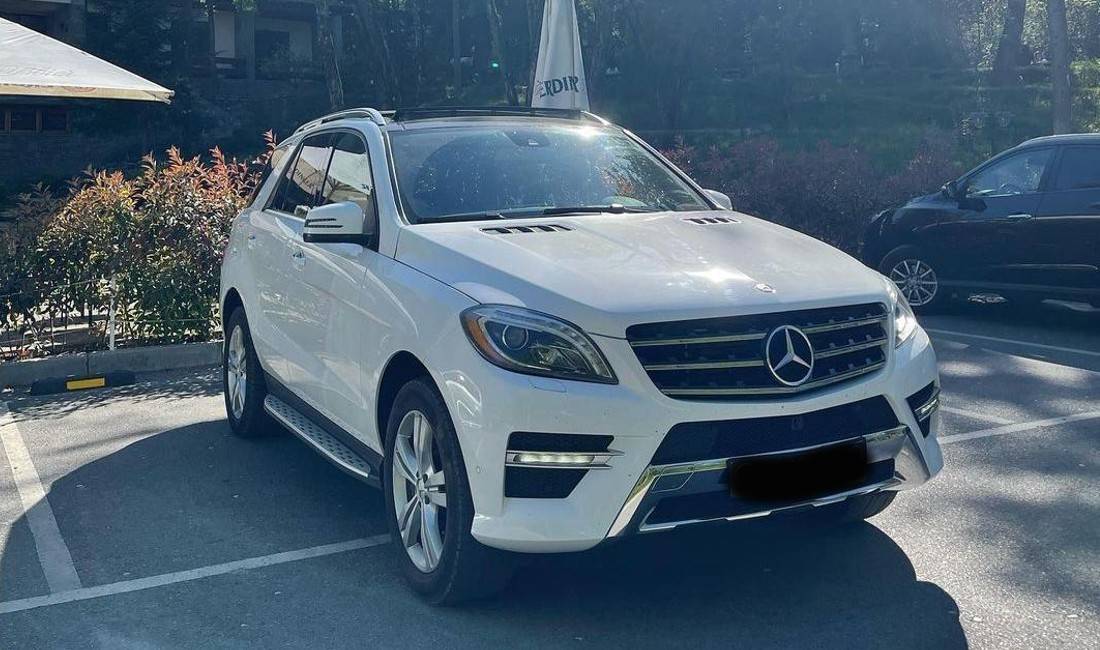 Jepet me qera Mercedes Benz ML duke filluar nga 90 euro dita 