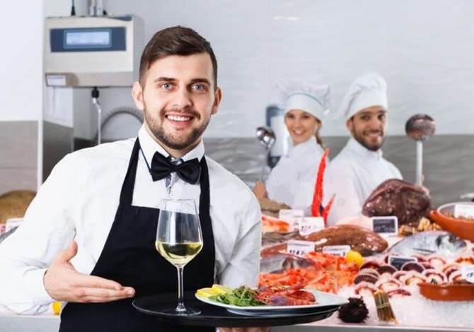 Offerte di lavoro per Ndihmes Kuzhinier/e -Ndihmes Kamarier/e -Pjatalarese a Tirana
