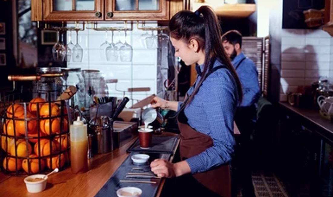 Offerte di lavoro a Tirana, Profession Kamarier dhe Banakiere , Nessuna esperienza, Pagamento Trattabile.