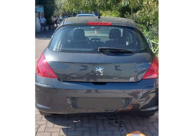 Noleggio Auto a Tirana - 32 Euro