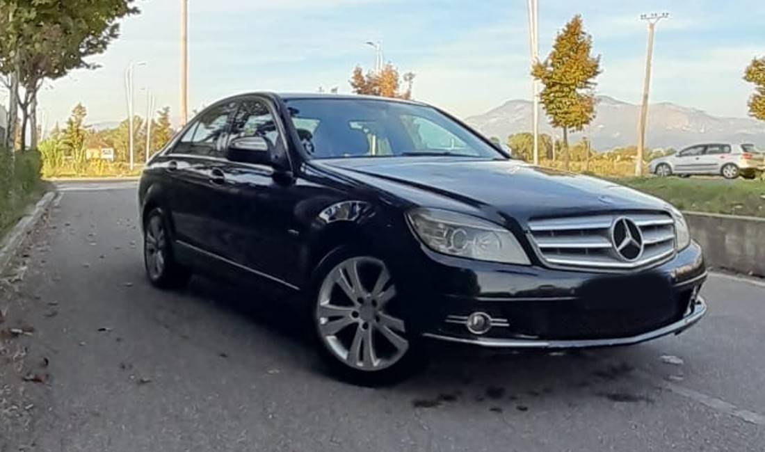 ⚡Jepet me qera Mercedes Benz duke filluar nga 45 euro dita ⚡
