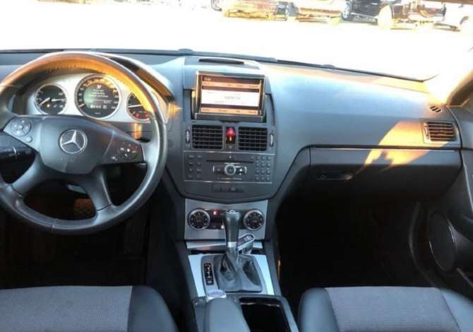 Noleggio Auto a Tirana - 45 Euro