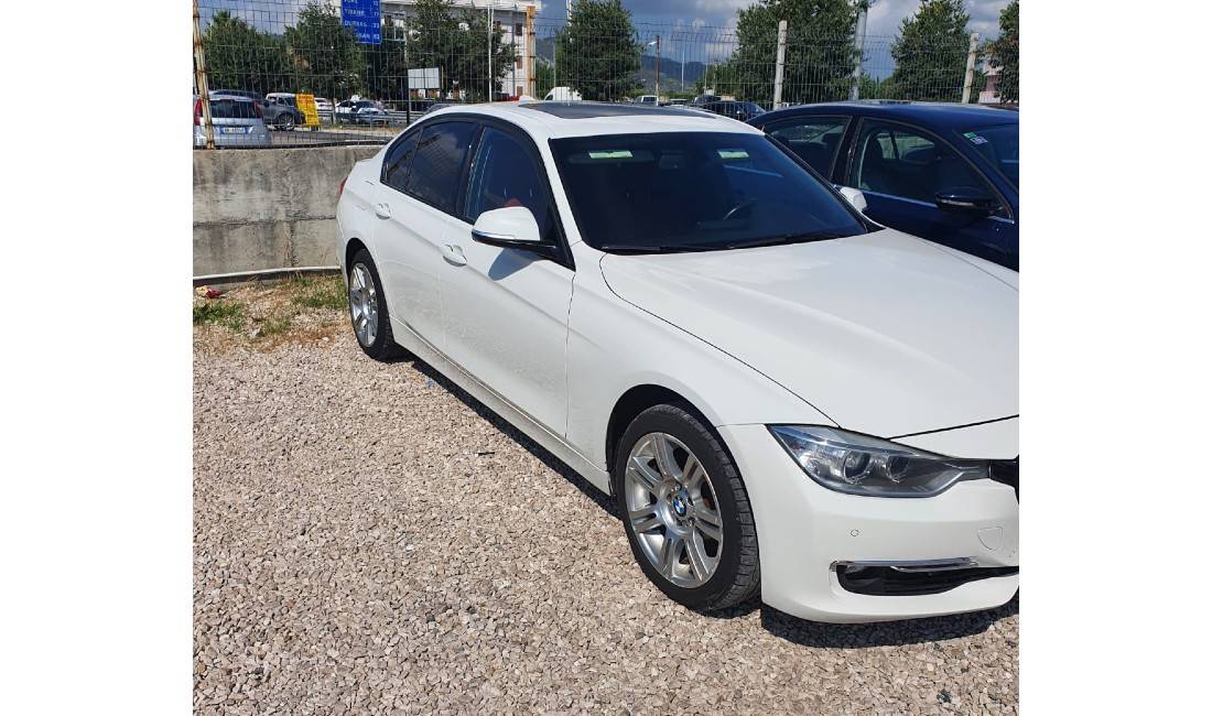 Jepet makina me qera BMW seria 3 duke filluar nga 50 euro dita.