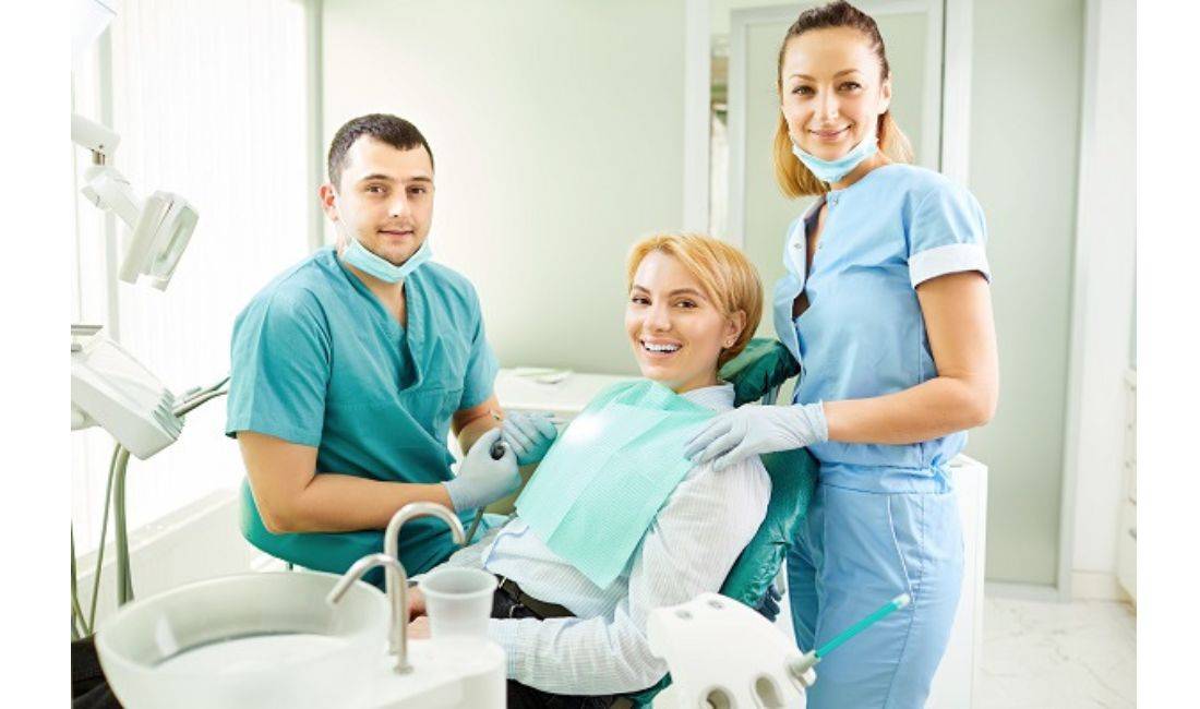 Offerte di lavoro a Lushnja, Profession Mjek stomatolog , Con esperienza, Pagamento 3,000  Euro.