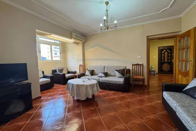 APARTAMENT 1+1 NE SHITJE,PAZARI I RI 