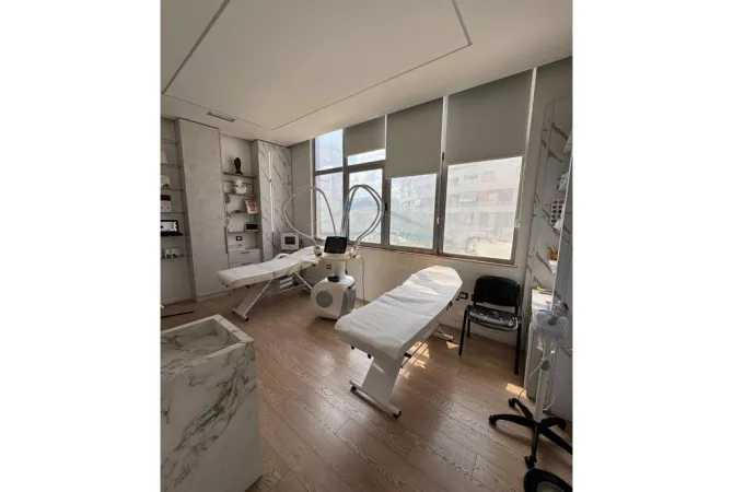 Business Property for Rent 3+1 in Tirana - 4,000 Euro