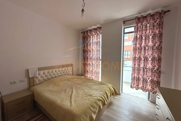 Shtepi ne shitje Apartament ne Tirane, 1+1, Mobilimi Pjeserisht e mobiluar, Pagesa 94,999  Euro.