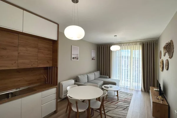 Jepet me qera Apartament 1+1 ,Grand Gallery ,Yzberisht 