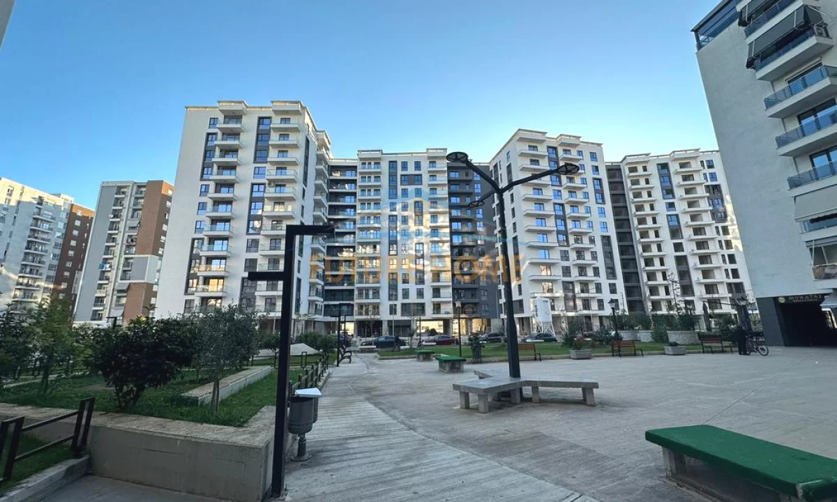 Shtepi ne shitje Apartament ne Tirane, 2+1, Mobilimi Bosh, pa mobiluar, Pagesa 165,999  Euro.