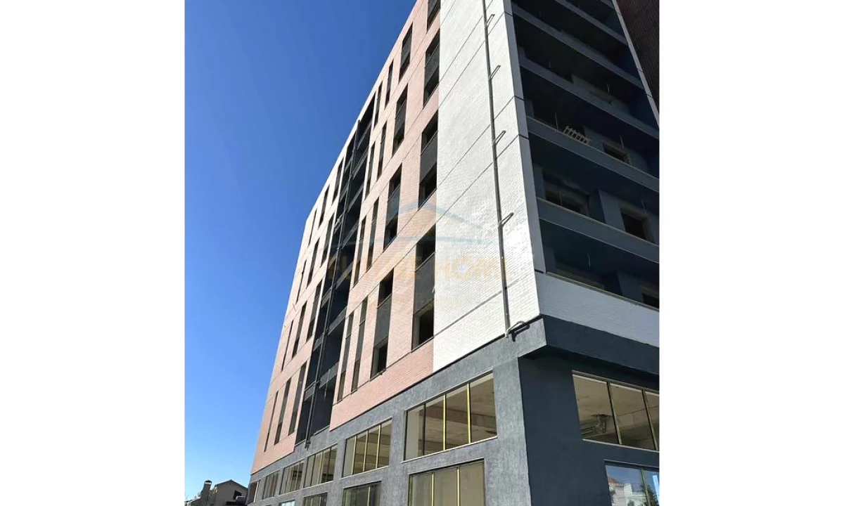 Shtepi ne shitje Apartament ne Tirane, 1+1, Mobilimi Bosh, pa mobiluar, Pagesa 94,999  Euro.