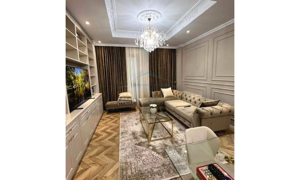 Shtepi ne shitje Apartament ne Tirane, 2+1, Mobilimi E mobiluar, Pagesa 349,999  Euro.