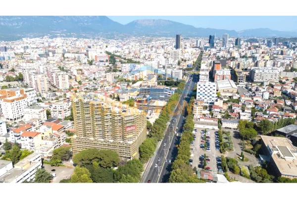 Shitet apartament 1+1,Laprake ,Colonnado Building 