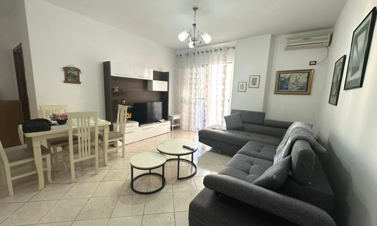 Shtepi me qera Apartament ne Tirane, 2+1, Mobilimi E mobiluar, Pagesa 550  Euro.