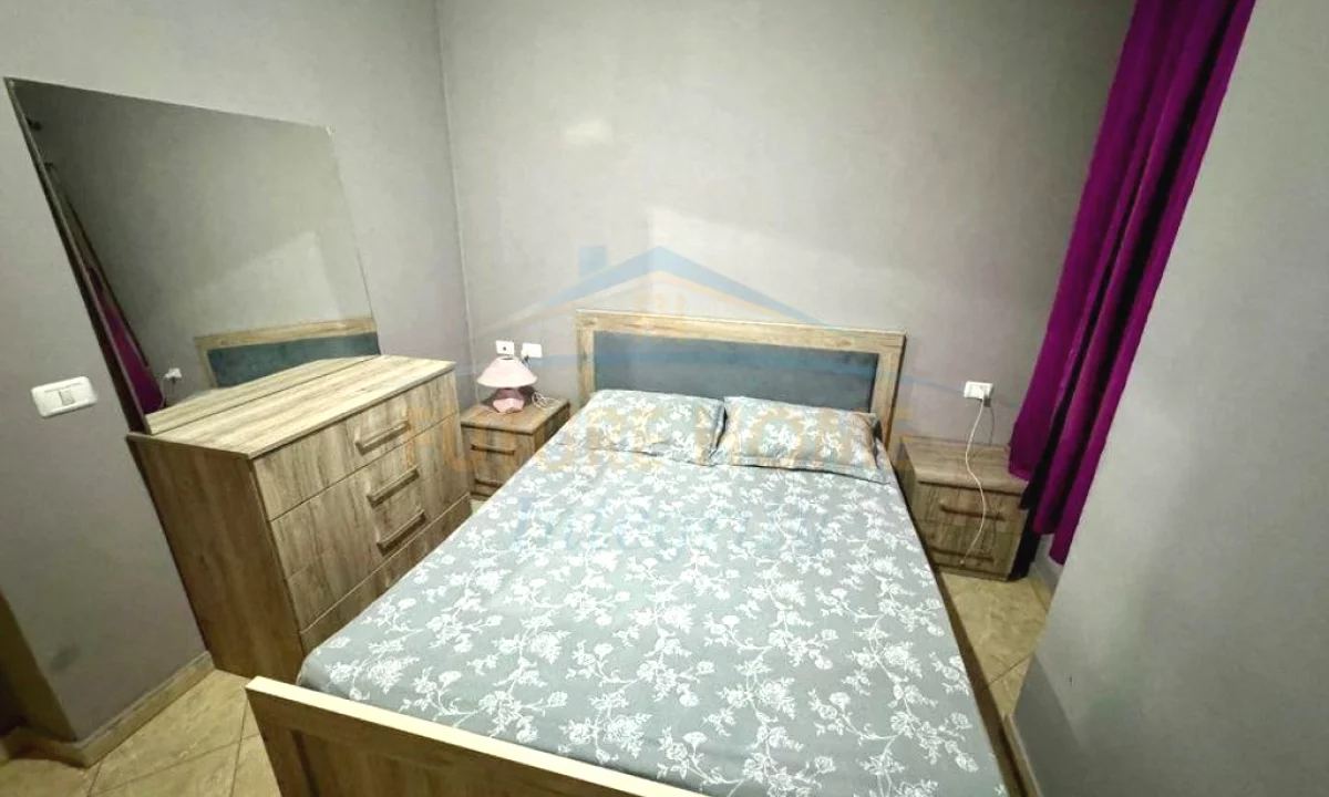 Appartamento in vendita a Tirana 1+1, Arredato