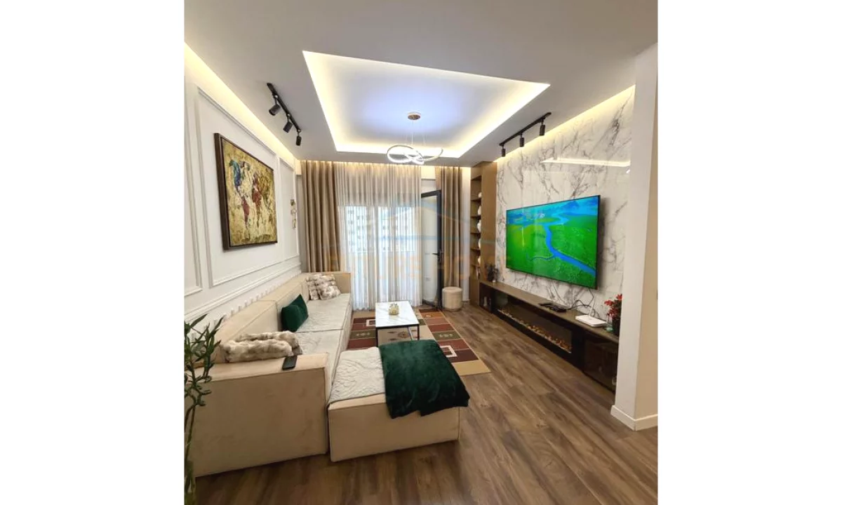 Appartamento in vendita a Tirana 3+1, Arredato