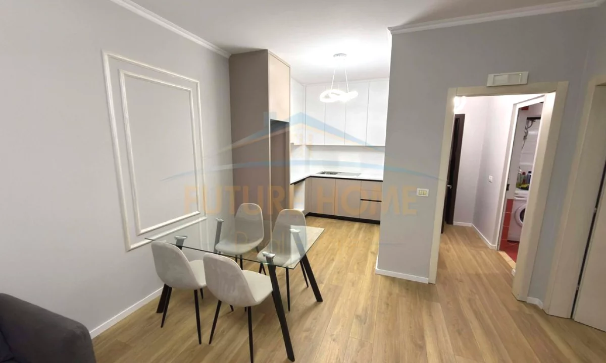 Appartamento in vendita a Tirana 1+1, Arredato
