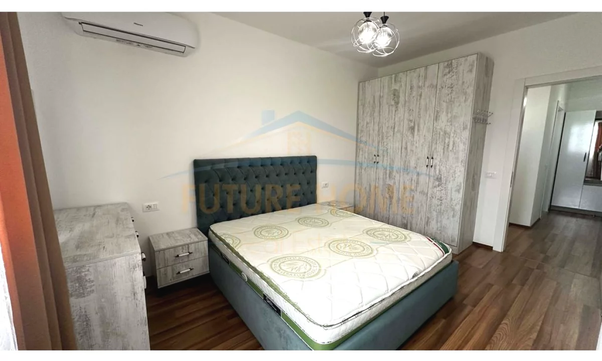 Appartamento in vendita a Tirana 1+1, Arredato