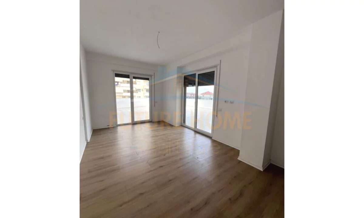 Shtepi ne shitje Apartament ne Tirane, 2+1, Mobilimi Bosh, pa mobiluar, Pagesa 169,000  Euro.
