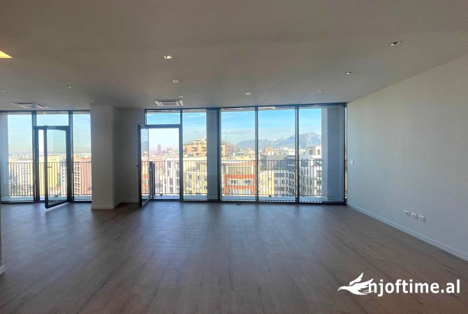 Ambiente Commerciale in Affitto 1+1 a Tirana - 1,500 Euro