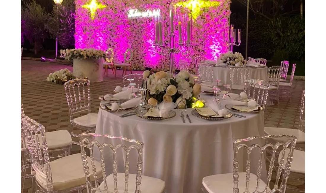 Gold Event ofron organizime Eventesh, Dekore dhe Fustane Nuserie