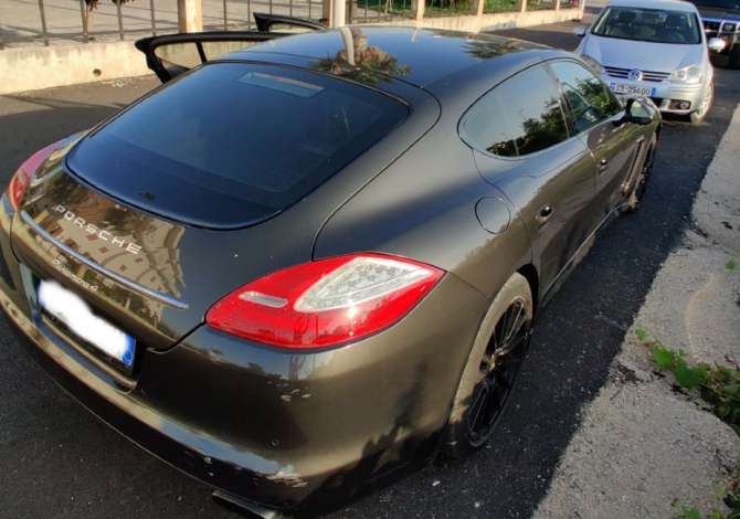 Jepet me qera Porche Panamera duke filluar nga 200 euro dita 