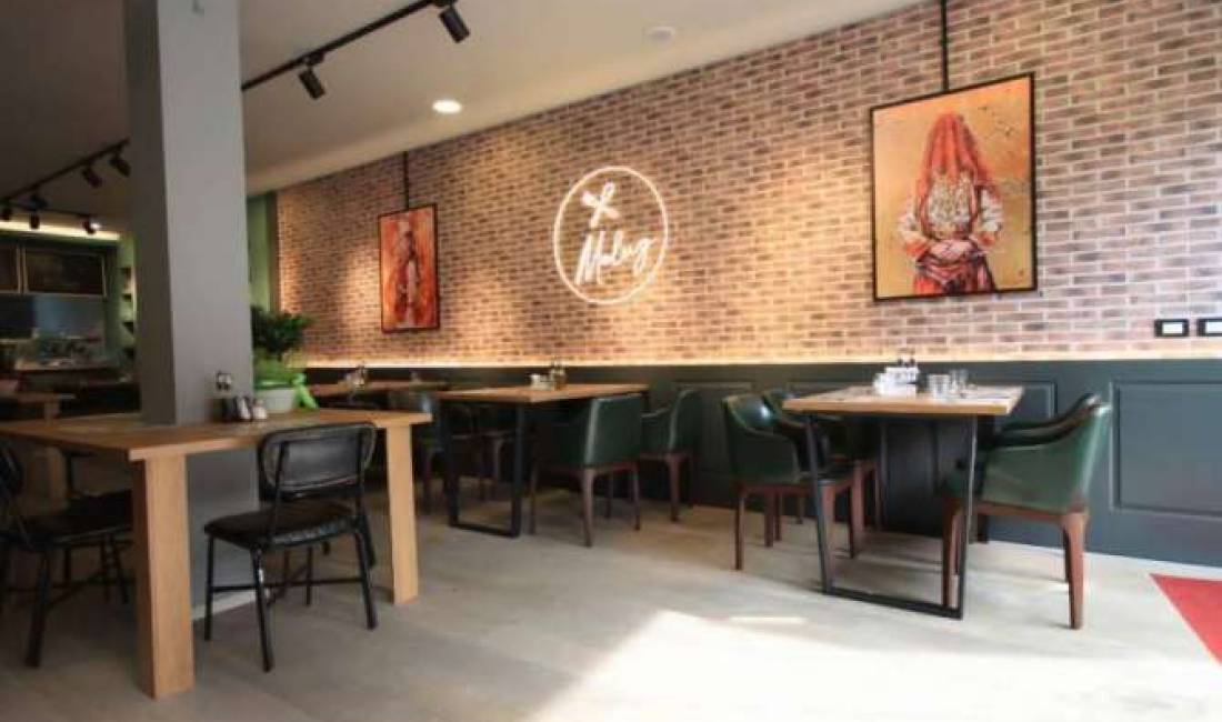 Offerte di lavoro a Tirana, Profession Kamarier , Ndihmes/e kuzhine  , Nessuna esperienza, Pagamento Trattabile.