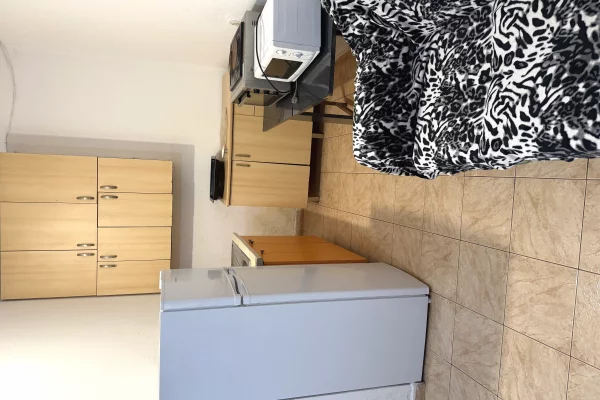 Shtepi me qera Garsoniere ne Tirane - 29,000 Leke