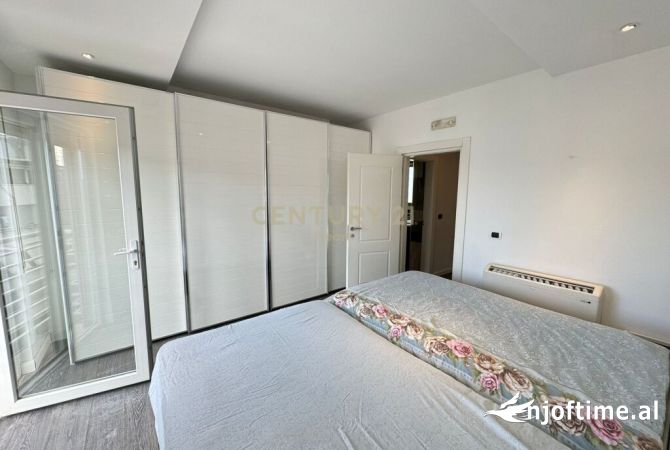 Shtepi ne shitje Duplex(shtepi me 2 kate) ne Tirane, 2+1, Mobilimi E mobiluar, Pagesa 280,000  Euro.