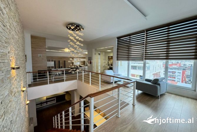 Shtepi ne shitje Duplex(shtepi me 2 kate) ne Tirane, 2+1, Mobilimi E mobiluar, Pagesa 280,000  Euro.