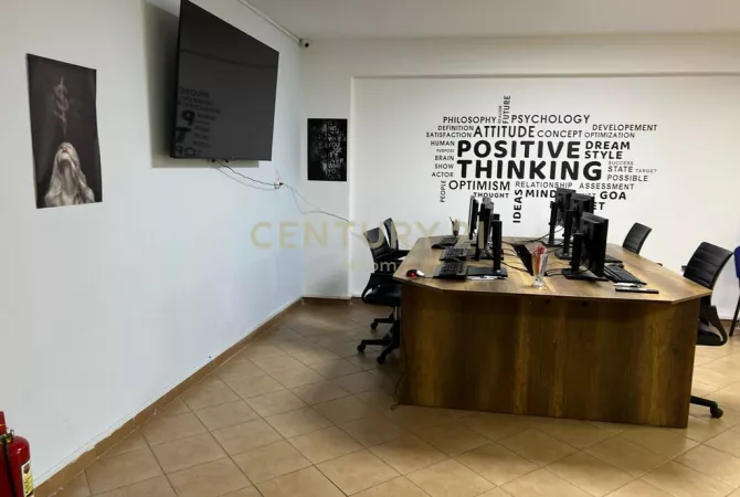 JEPET ME QIRA AMBJENT PER ZYRA!! Neom121979