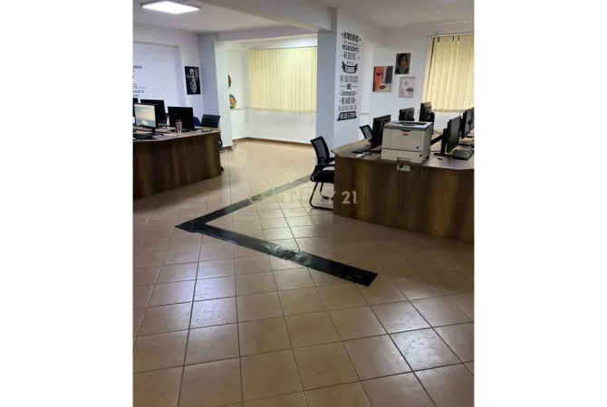 JEPET ME QIRA AMBJENT PER ZYRA!! Neom121979