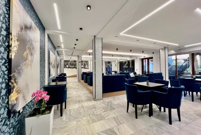 Ambiente Commerciale in Affitto 2+1 a Fier - 3,200 Euro