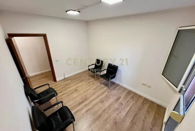 QIRA, ZYRE - 85 m2 te RRUGA KAVAJES‼️ Neom117438