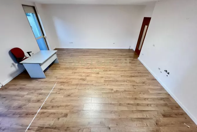 QIRA, ZYRE - 85 m2 te RRUGA KAVAJES‼️ Neom117438