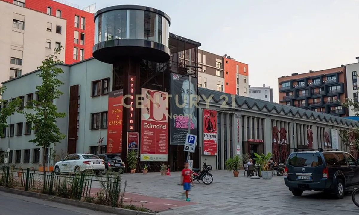 Zyra me qira prane Liqenit te Tiranes , TE Art Turbina ! Neom117125