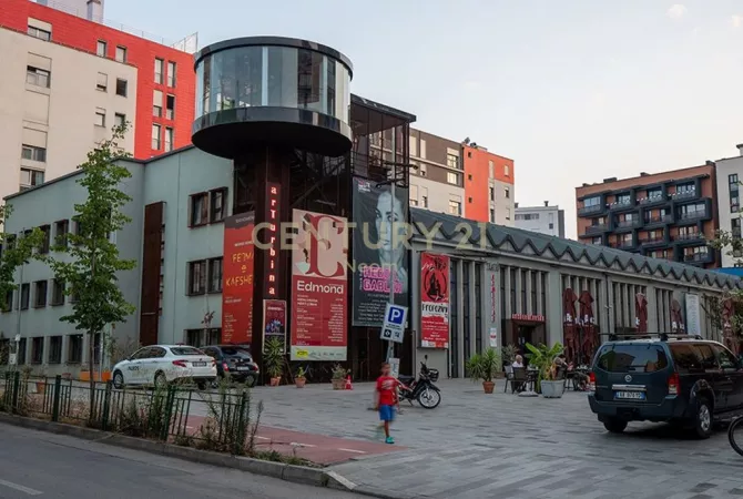 Zyra me qira prane Liqenit te Tiranes , TE Art Turbina ! Neom117125