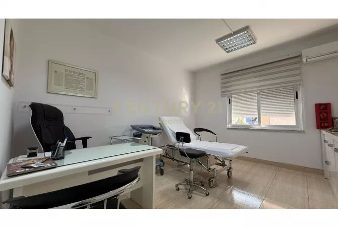 Business Property for Rent 3+1 in Tirana - 700 Euro