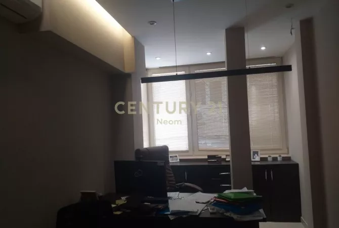 Qira Ambient per Zyre - Myslym Shyri Neom115368